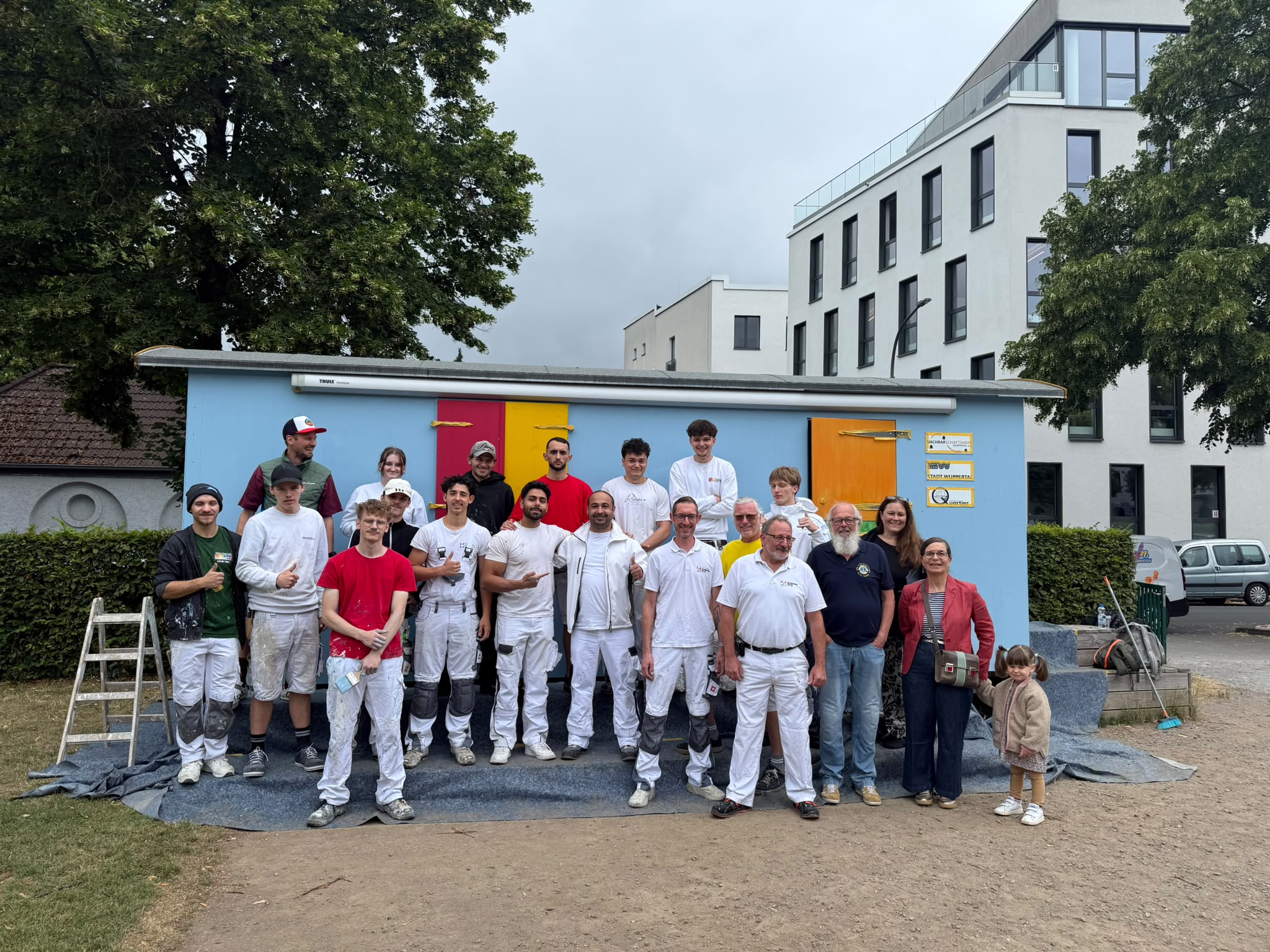 Malerinnung Wuppertal saniert Kinderlesewagen